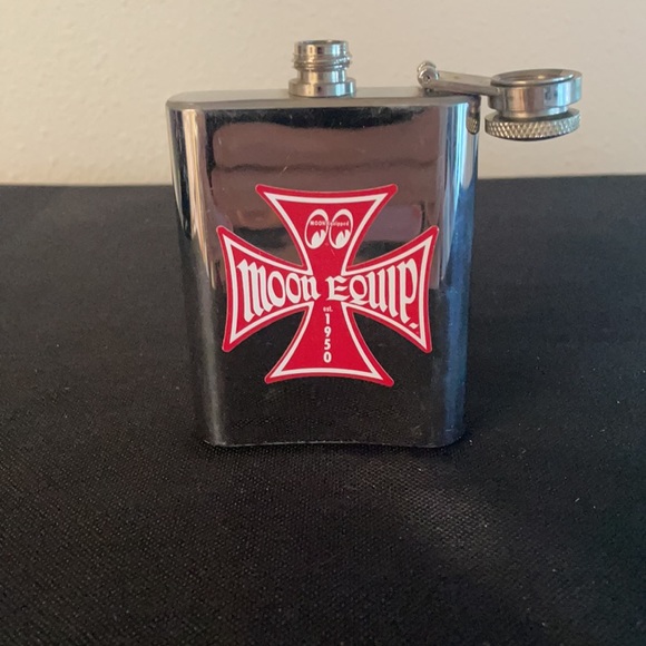 Stainless Steel 3.5 oz Flask - Picture 2 of 2
